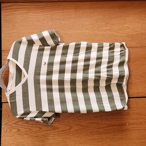 Men's Hollister short sleeve v neck casual shirt,  size small